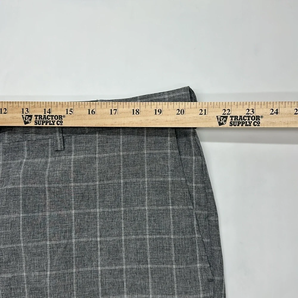 Men's Haggar Golf Shorts adjustable‎ waist 4 pocket size 40 (B23)